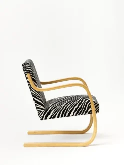 Artek Aalto armchair 402, honey stained - Zebra
