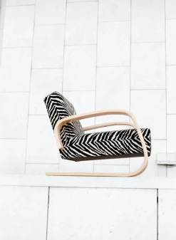 Artek Aalto armchair 400 "Tank", birch - Zebra