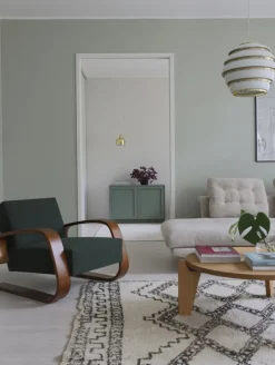 Artek Aalto armchair 400 "Tank", walnut - dark green Vidar 972