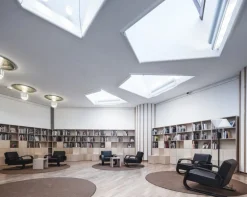 Artek Aalto armchair 400 "Tank", birch - black leather