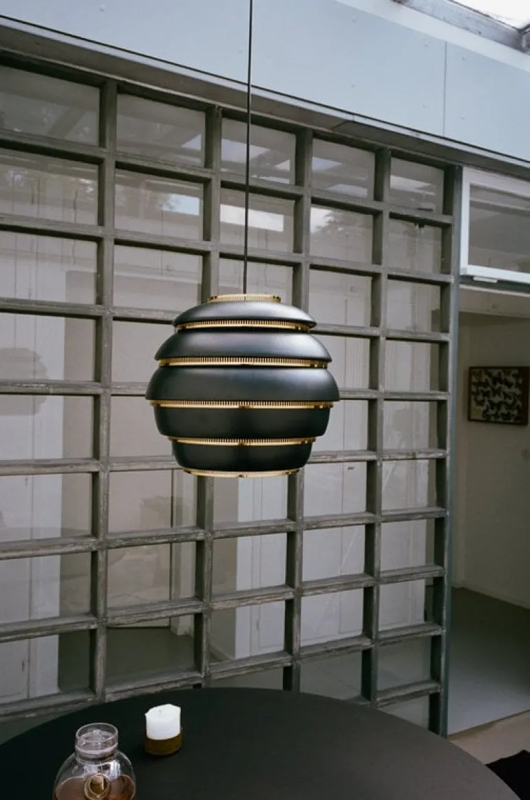 Artek Aalto pendant A331 "Beehive", black - brass