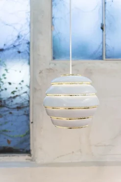 Artek Aalto pendant A331 "Beehive", white - brass