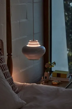 Artek Aalto pendant lamp A333 "Turnip", white - brass