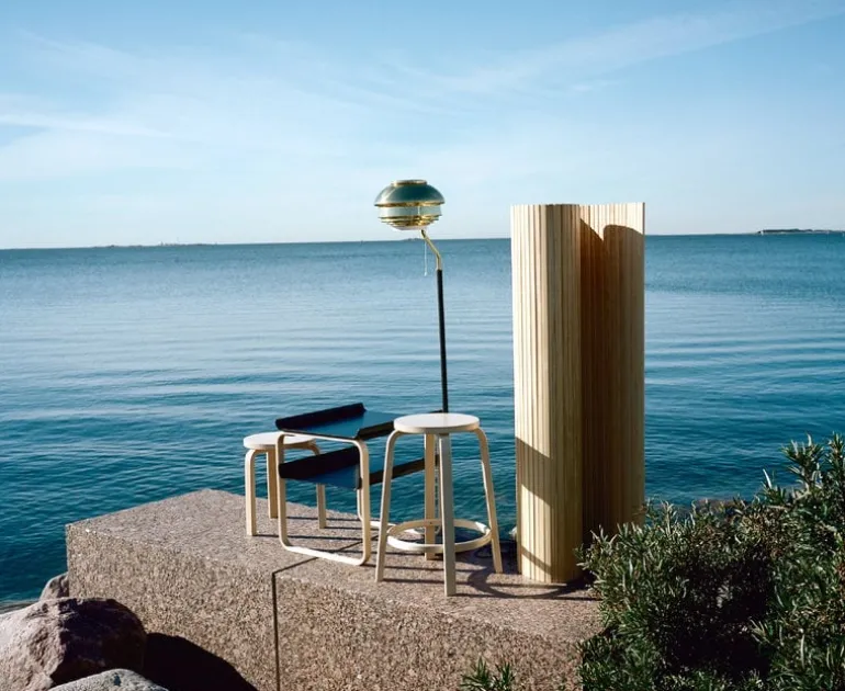 Artek Aalto side table 915, black - birch