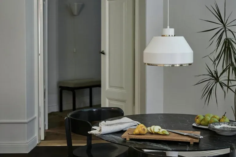 Artek AMA 500 pendant, white - brass