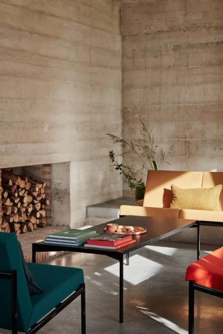 Artek Kiki lounge chair, black