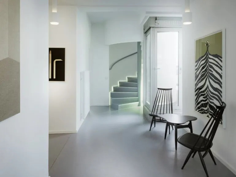 Artek Mademoiselle lounge chair, black