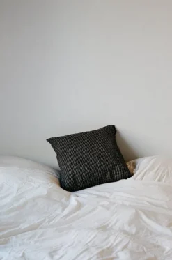 Artek Rivi cushion cover 40 x 40 cm, black - white
