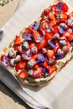 Artek Siena tray, 43 x 33 cm, sand - white