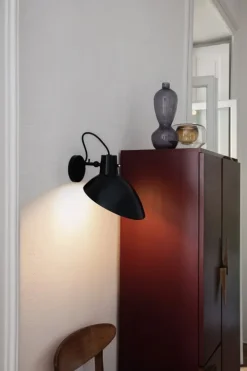 Astep VV Cinquanta wall lamp with switch, black