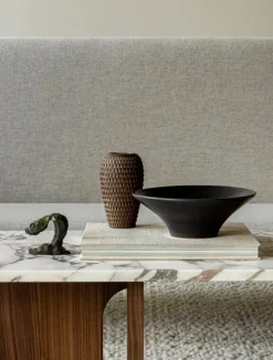 Audo Copenhagen Androgyne lounge table, walnut - Calacatta Viola marble