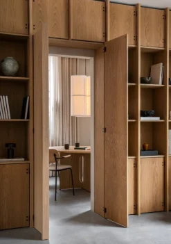 Audo Copenhagen Androgyne dining table 120 cm, oak - Kunis Breccia stone