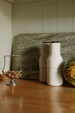 Audo Copenhagen Bottle Grinder 2 pcs, ceramic, sand - walnut