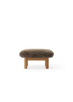 Audo Copenhagen Brasilia ottoman, oak - Root sheepskin