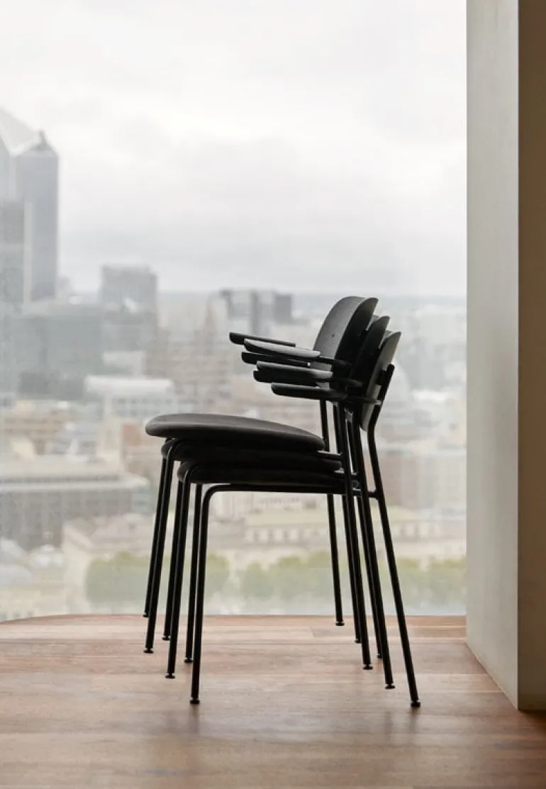 Audo Copenhagen Co Chair with armrests, black oak - black leather