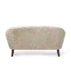 Audo Copenhagen Ingeborg sofa 2,5 seater, Moonlight sheepskin - smoked oak