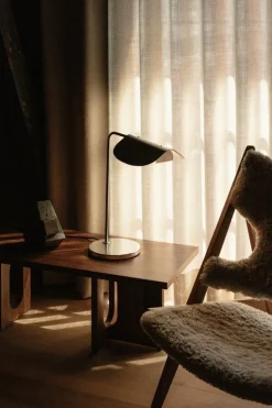 Audo Copenhagen Knitting Chair, oak - Nature sheepskin