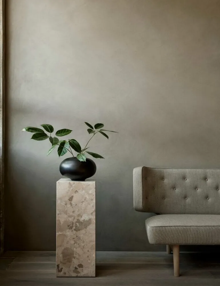 Audo Copenhagen Surround vase, brown wood