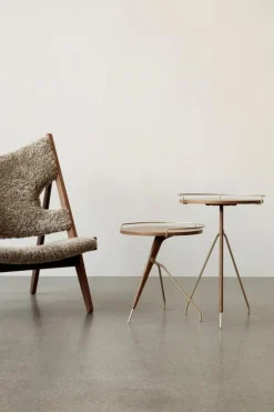 Audo Copenhagen Umanoff side table, 45 cm, walnut - brushed brass