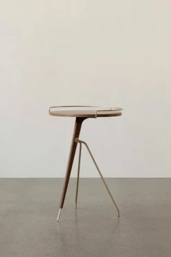 Audo Copenhagen Umanoff side table, 60 cm, walnut - brushed brass