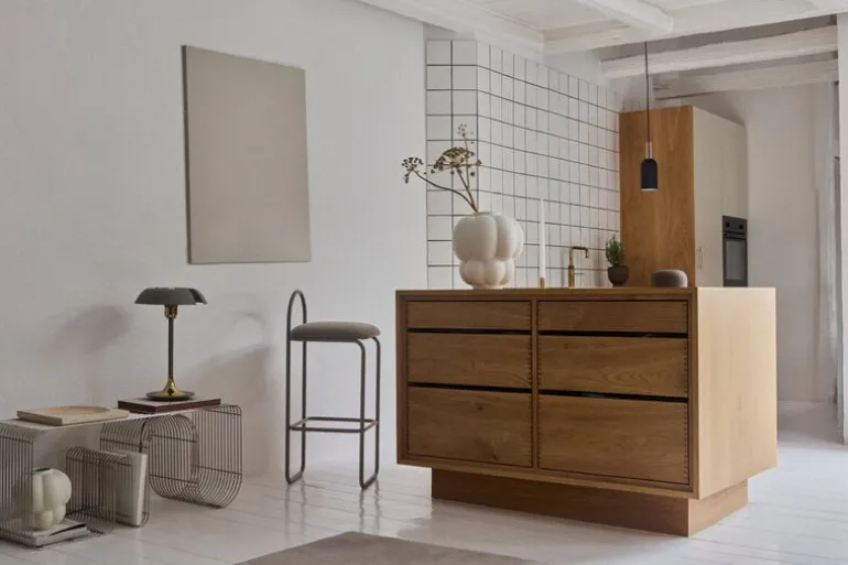 AYTM Curva bench, silver