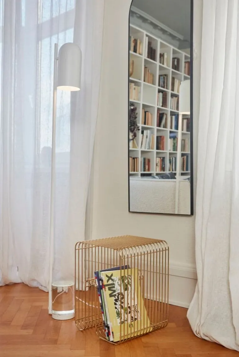 AYTM Curva stool, gold