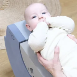 bObles Chicken, cloudy blue