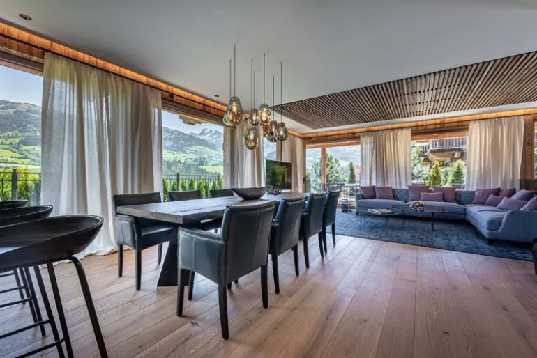 Bomma Soap pendant, large, gold