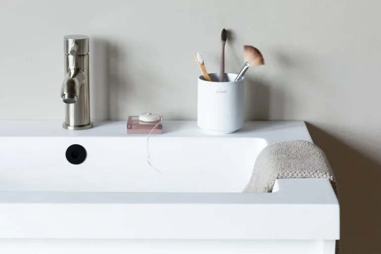 Brabantia MindSet toothbrush holder, mineral fresh white