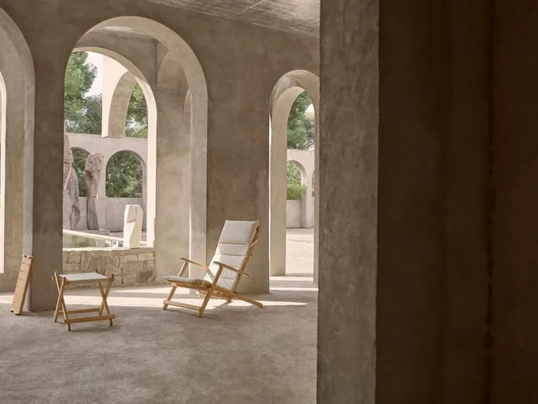 Carl Hansen & Søn BM1069 tray, teak