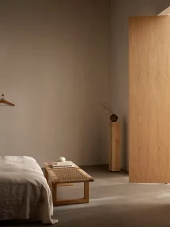 Carl Hansen & Søn BM0489L table bench, long, oiled oak - paper cord