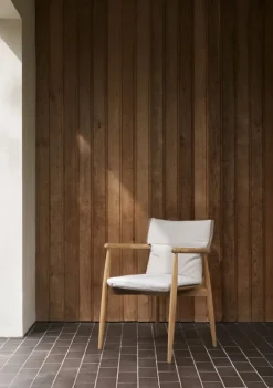 Carl Hansen & Søn Embrace E008 dining chair cushion, Agora Life Oat