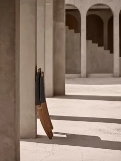 Carl Hansen & Søn MG501 Cuba outdoor lounge chair, teak - Charcoal 1402