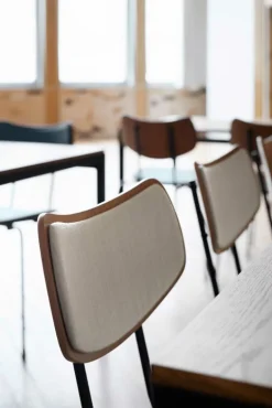 Carl Hansen & Søn VLA26P Vega chair, black - lacquered oak - Mood 01104