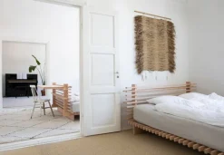 Collaboratorio Cubile 160 bed, beech