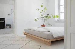 Collaboratorio Cubile 160 bed, beech