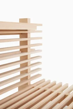 Collaboratorio Cubile 180 bed, beech