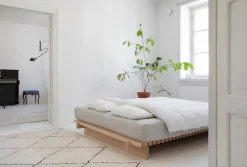 Collaboratorio Cubile 180 bed, beech