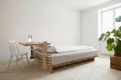 Collaboratorio Cubile 180 desk, oak
