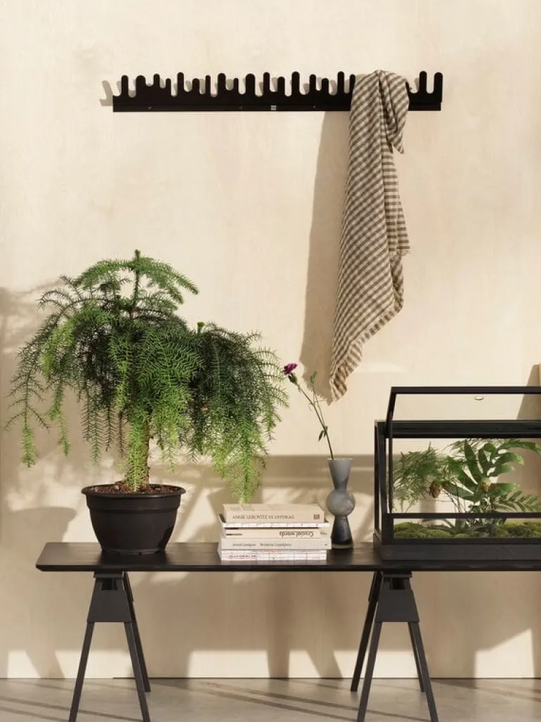 Design House Stockholm Wave hanger, 2-pack, black