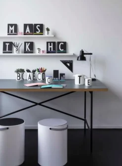 Design Letters Arne Jacobsen porcelain cup, white, A-Z