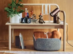 Design Letters Arne Jacobsen porcelain cup, black, A-Z