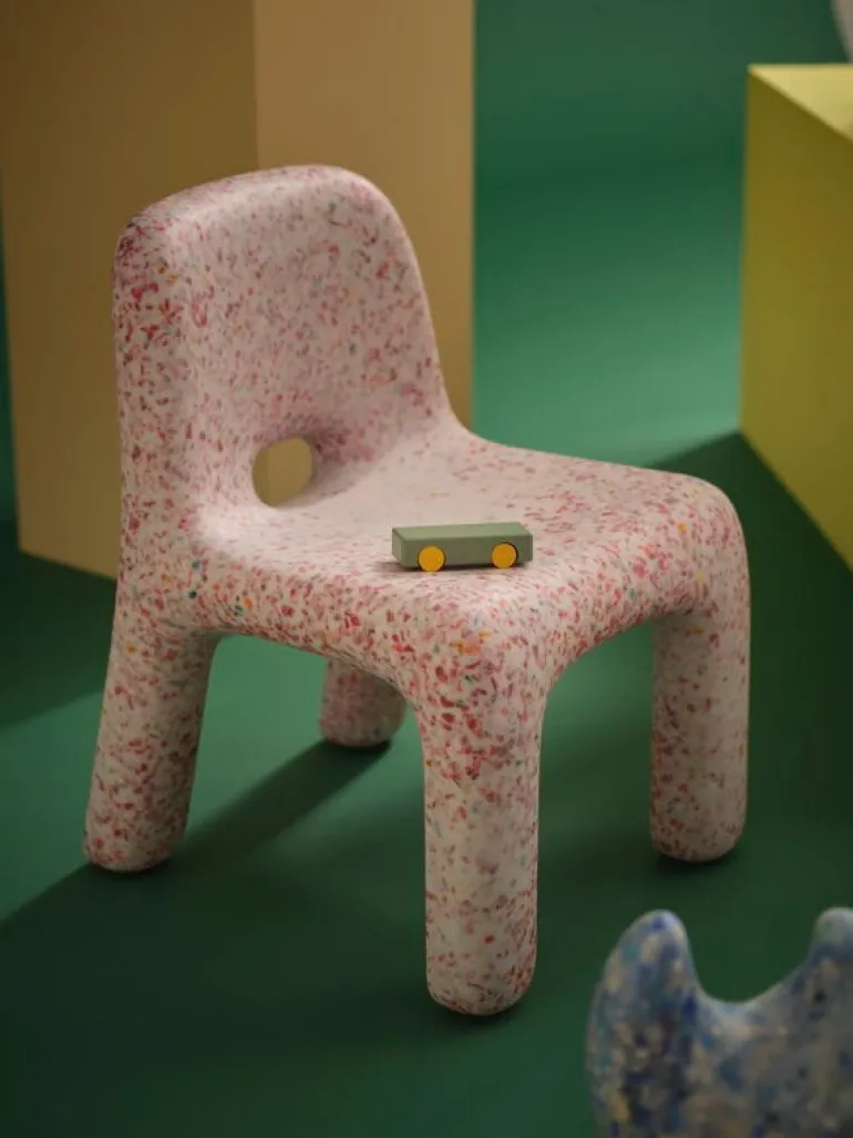 ecoBirdy Charlie chair, strawberry