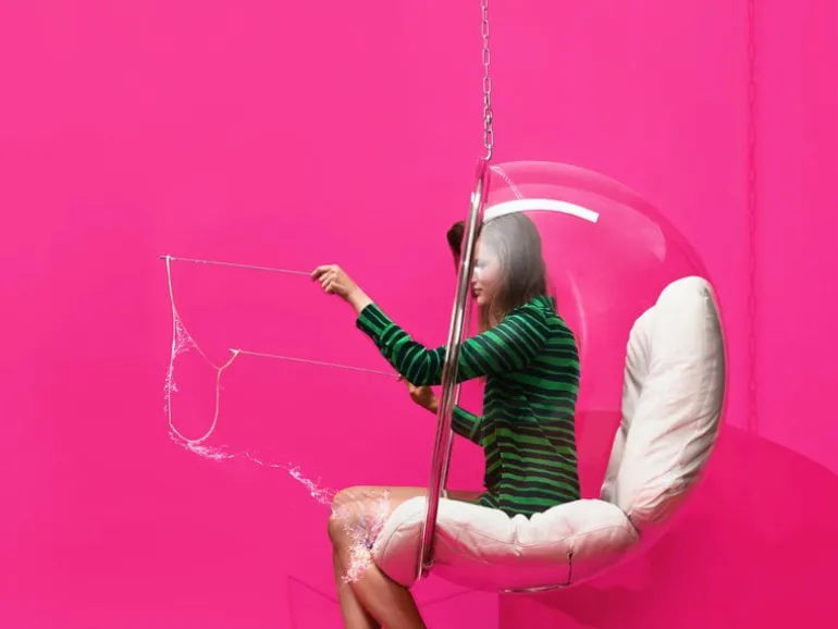 Eero Aarnio Originals Bubble Chair, white