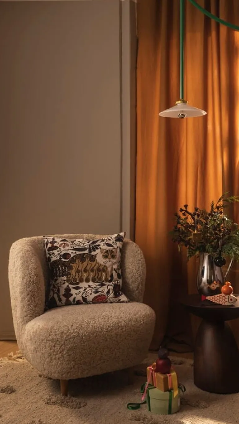 Eero Aarnio Originals Wooden Parabel table, small, walnut