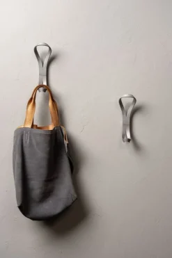 Essem Design Endless hook, aluminium