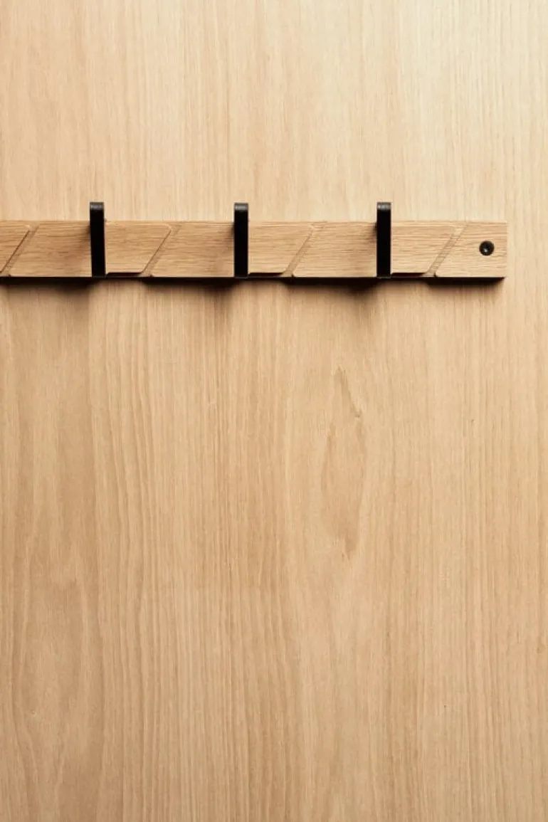 Essem Design Tamburin hook strip, 52,5 cm, oak - black