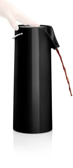 Eva Solo Pump vacuum jug, black