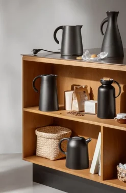 Eva Solo Silhouette vacuum jug, 1,0 L, black