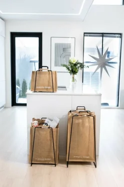 Everyday Design Helsinki paper bag holder, black